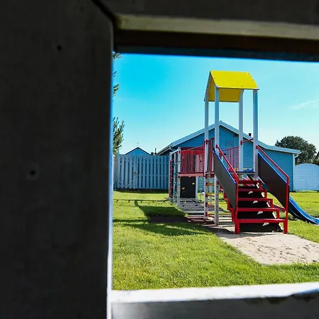 Chata Sloneczny Fiord Bobolin